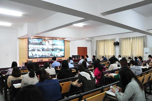 在线学校.jpg